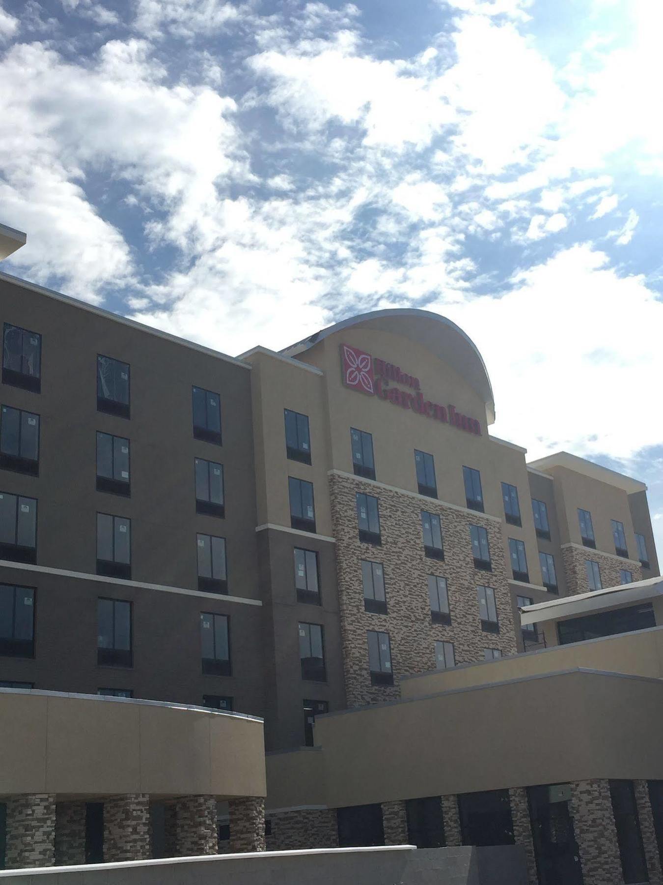 Hilton Garden Inn Dallas/Arlington South Exterior photo